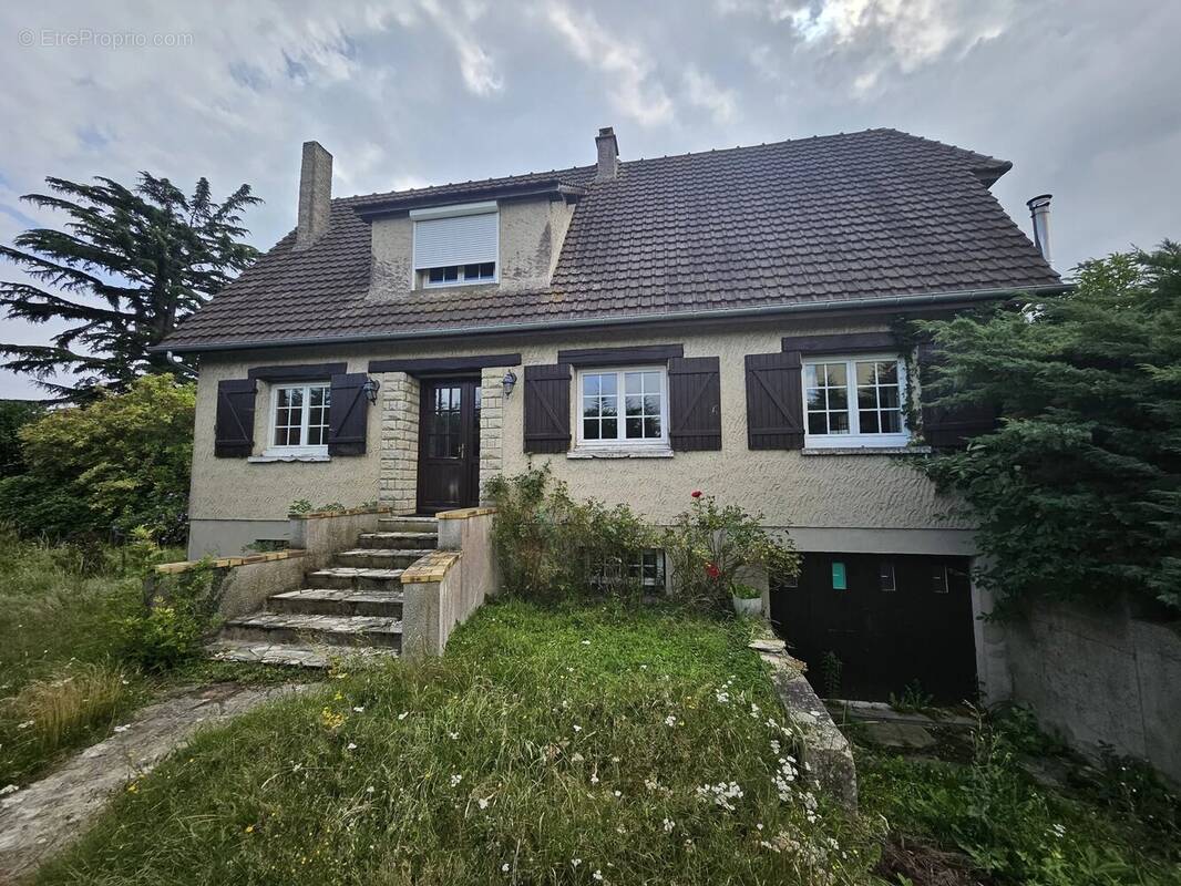 Maison à LA VACHERIE