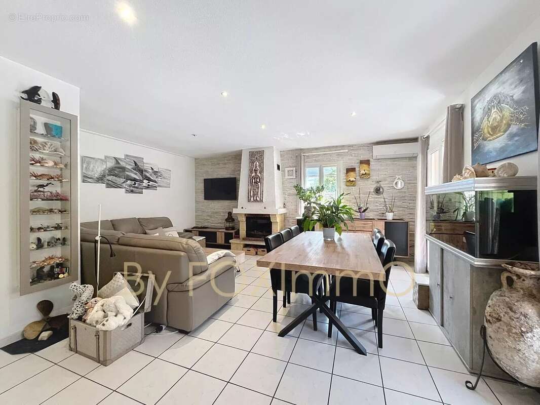 Maison à MONTAUROUX