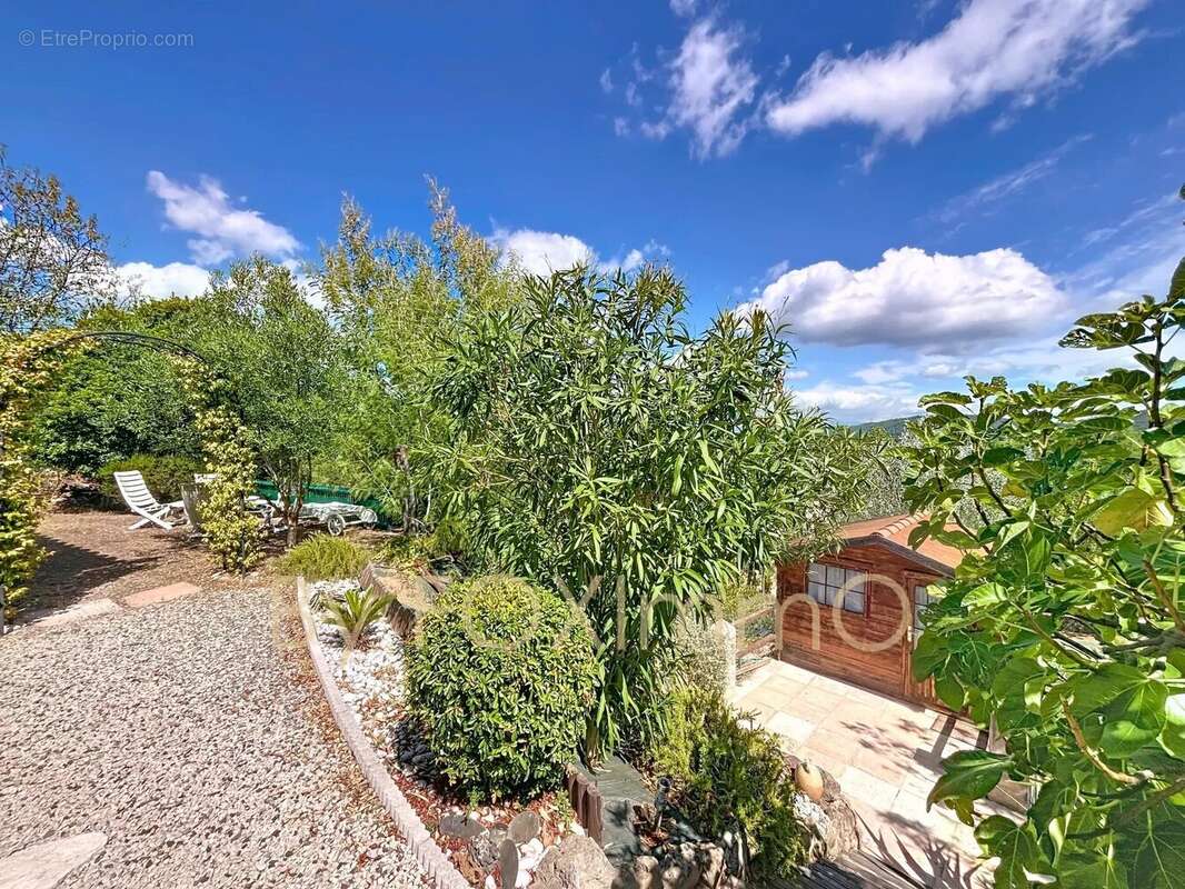 Maison à MONTAUROUX