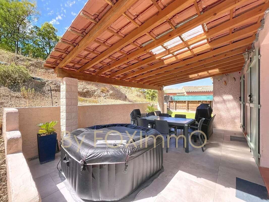 Maison à MONTAUROUX