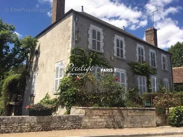Appartement à FERRIERES-EN-GATINAIS