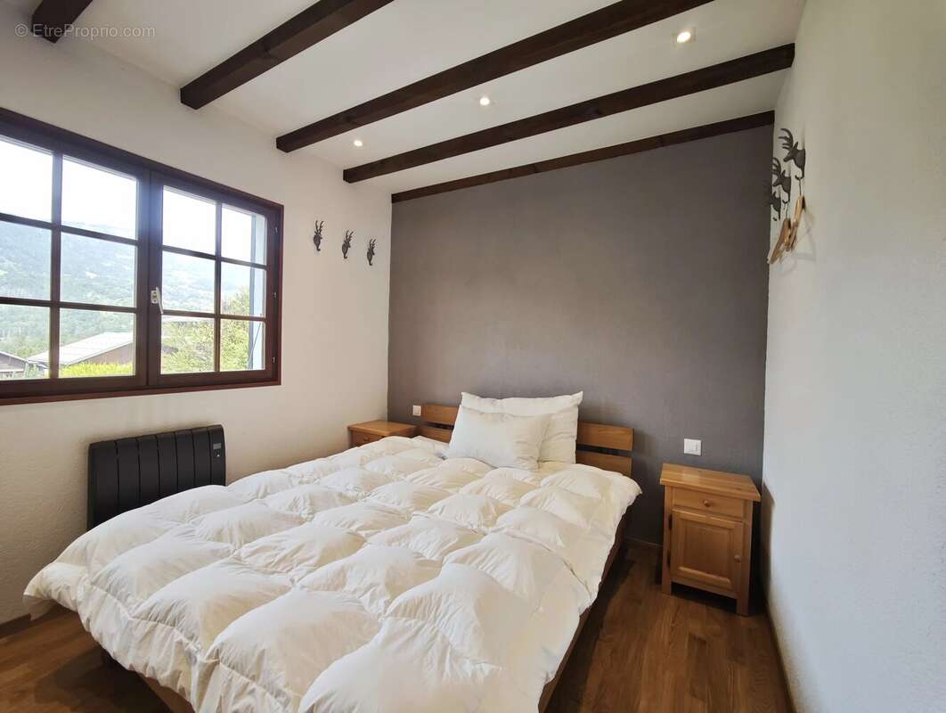 Appartement à MORILLON
