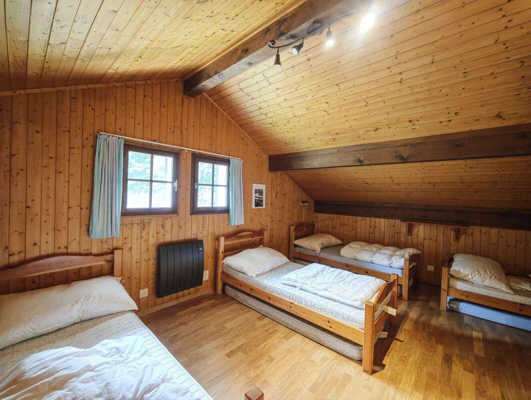 Appartement à MORILLON