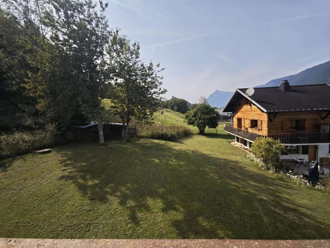 Appartement à MORILLON