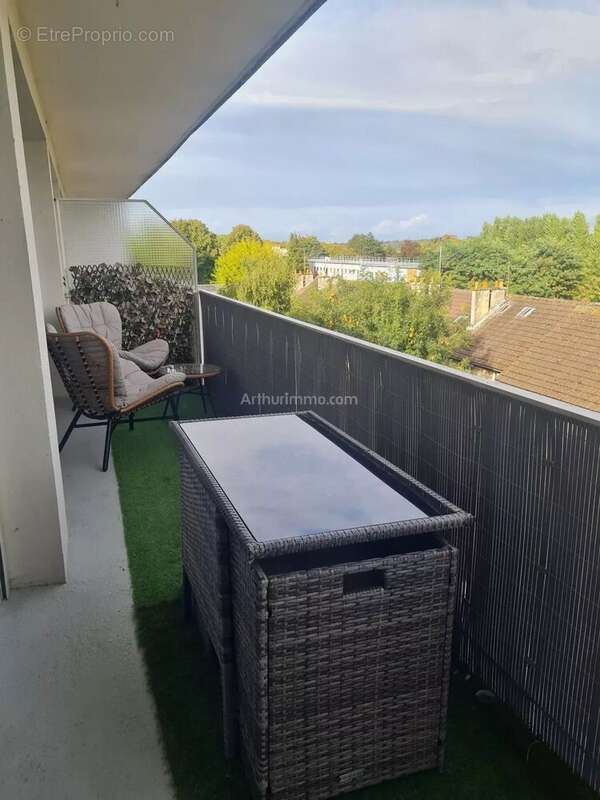 Appartement à HEROUVILLE-SAINT-CLAIR