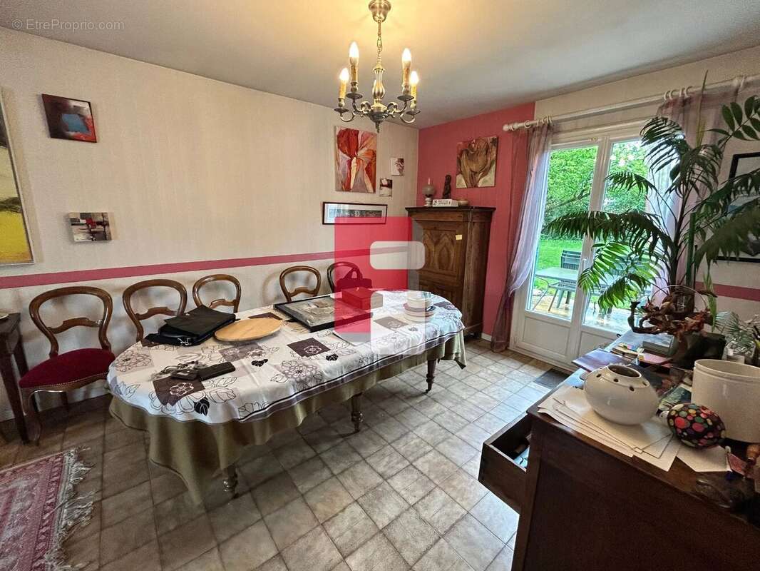 Maison à BREVIANDES