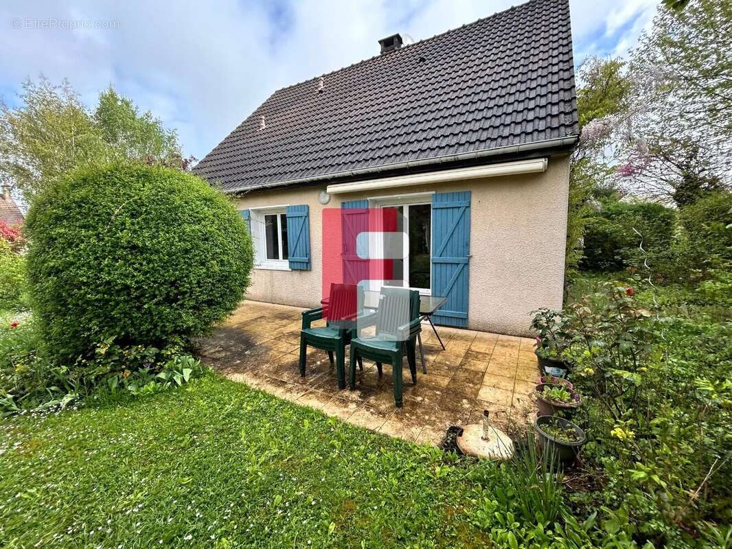 Maison à BREVIANDES