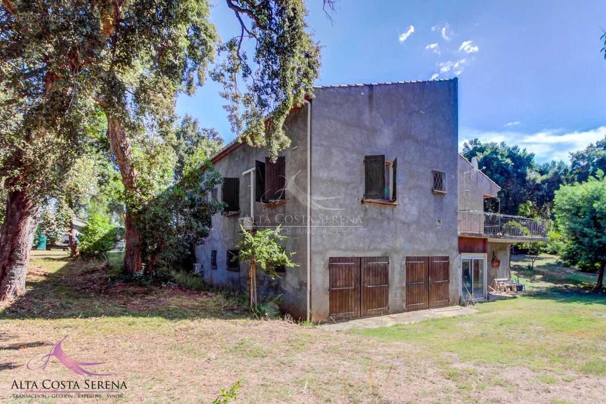 Maison à LINGUIZZETTA