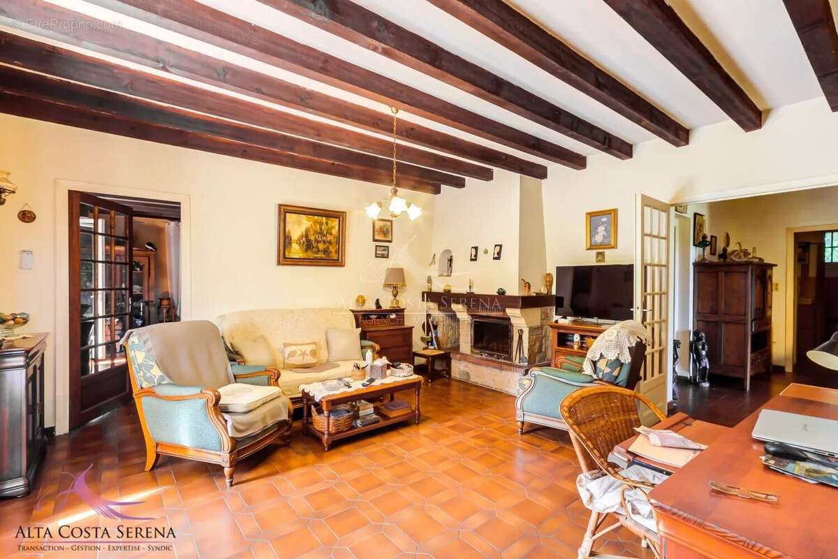 Maison à LINGUIZZETTA