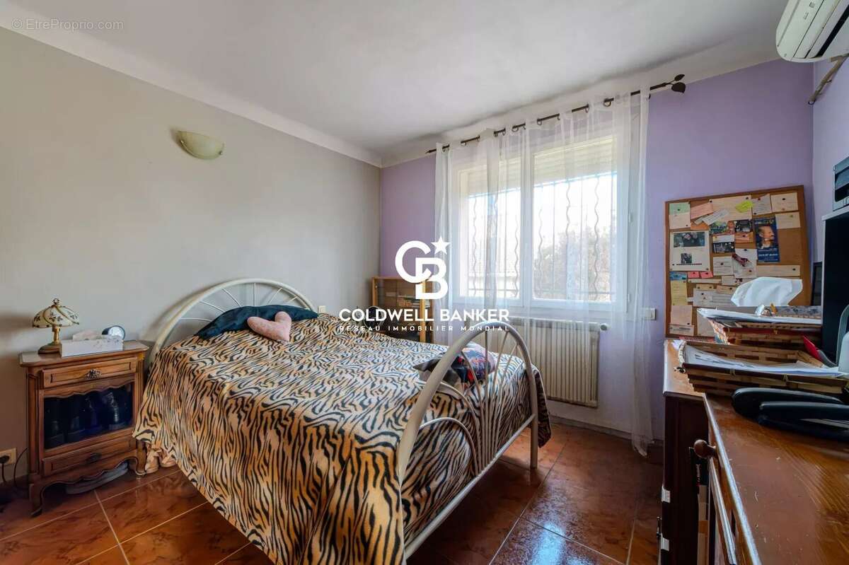 Appartement à GARONS