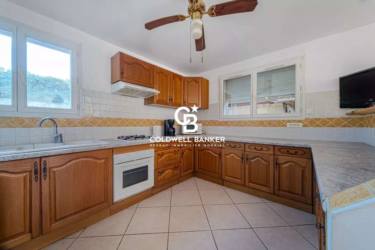 Appartement à GARONS