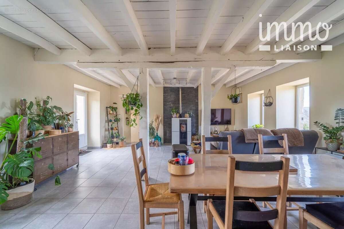 Maison à VILLE-LANGY