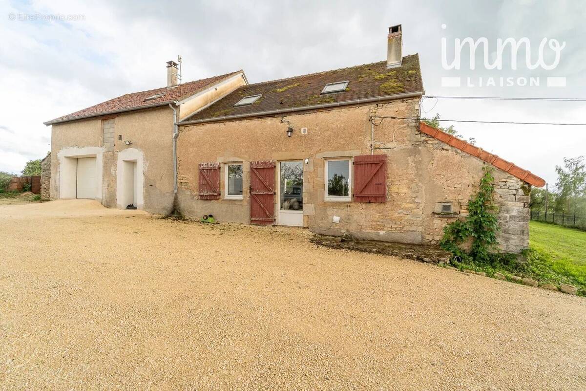 Maison à VILLE-LANGY