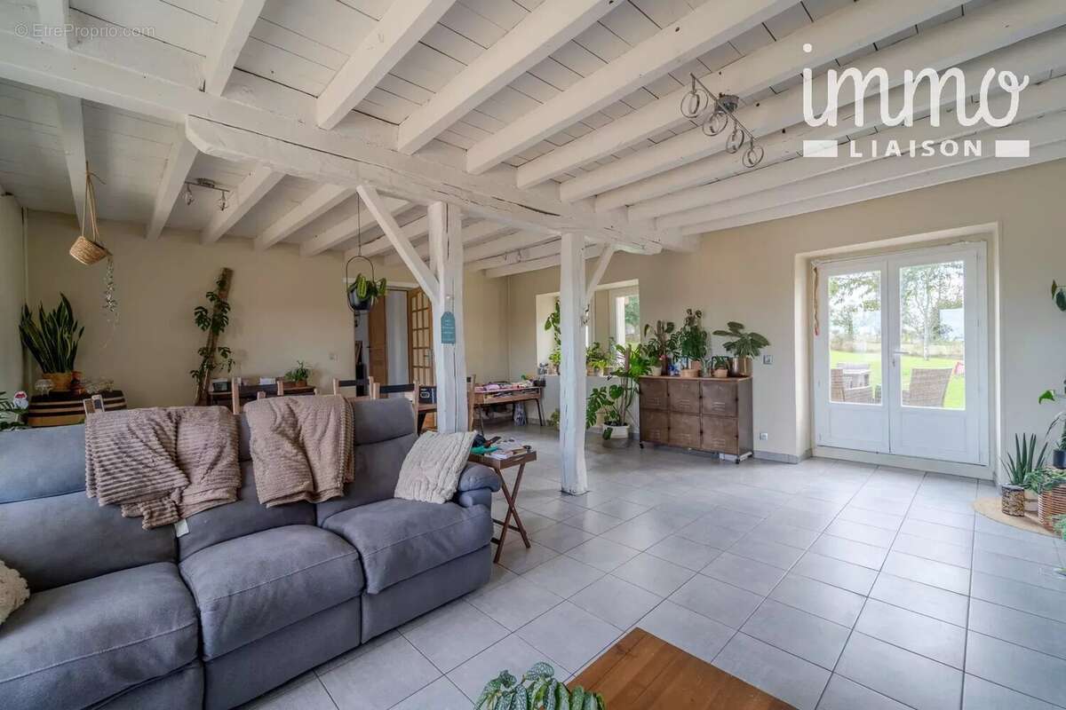 Maison à VILLE-LANGY