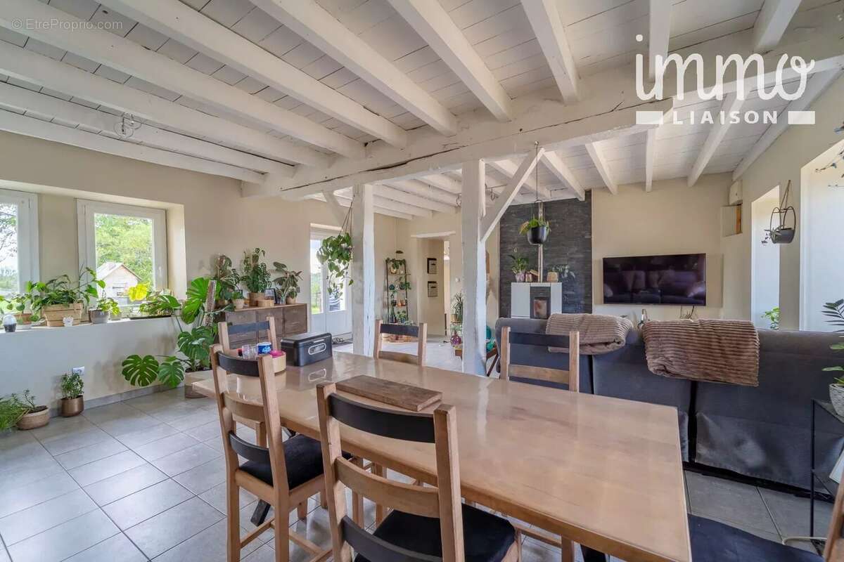 Maison à VILLE-LANGY