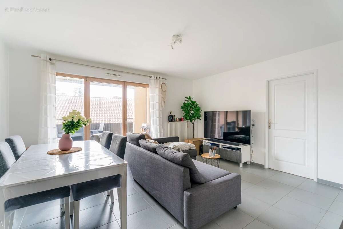 Appartement à SAINT-SYMPHORIEN-D&#039;OZON