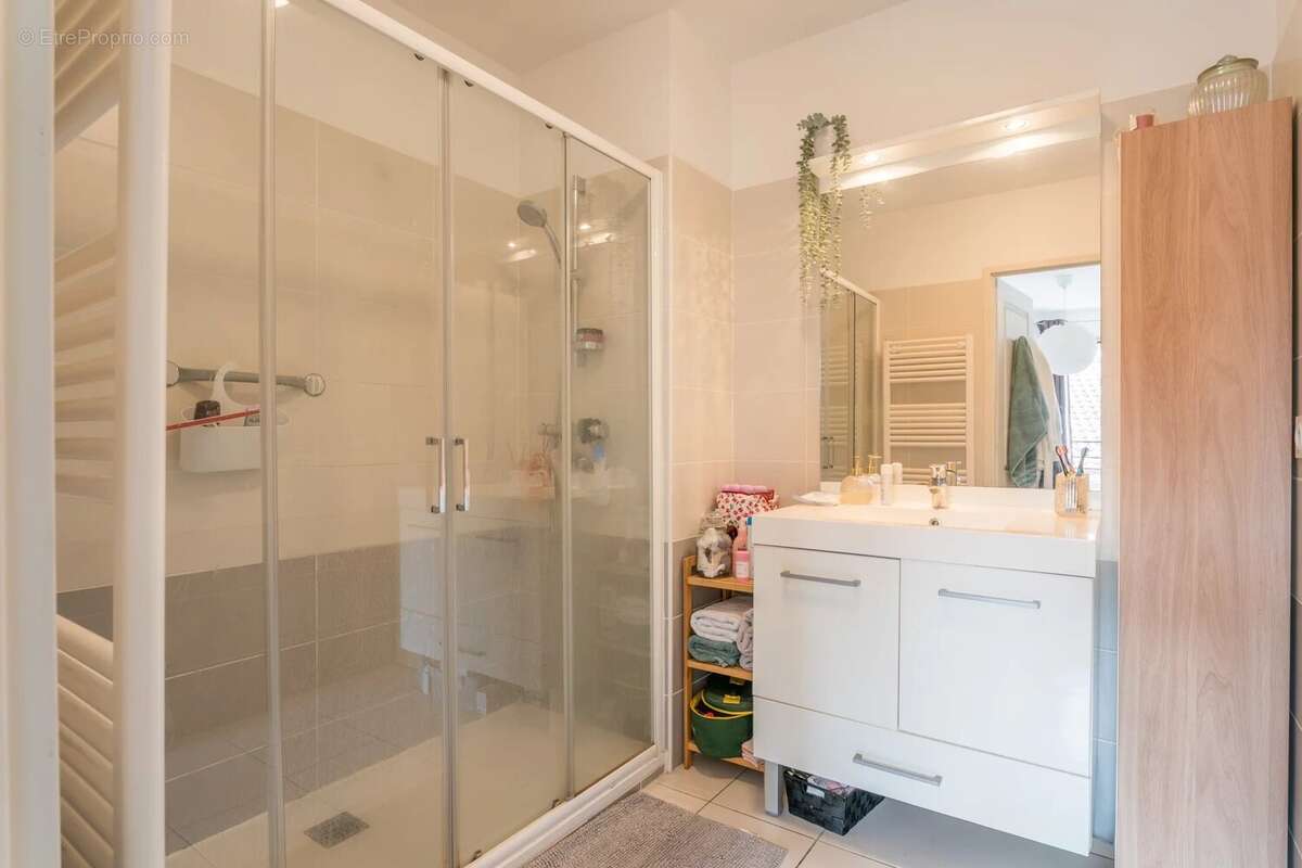 Appartement à SAINT-SYMPHORIEN-D&#039;OZON