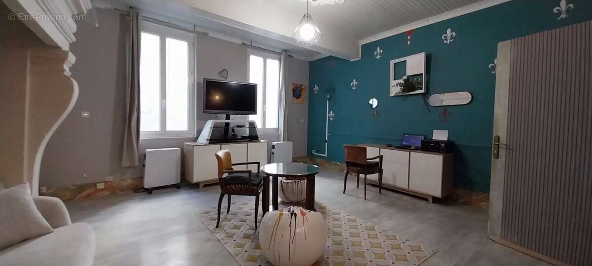 Maison à VILLEFRANCHE-DE-ROUERGUE