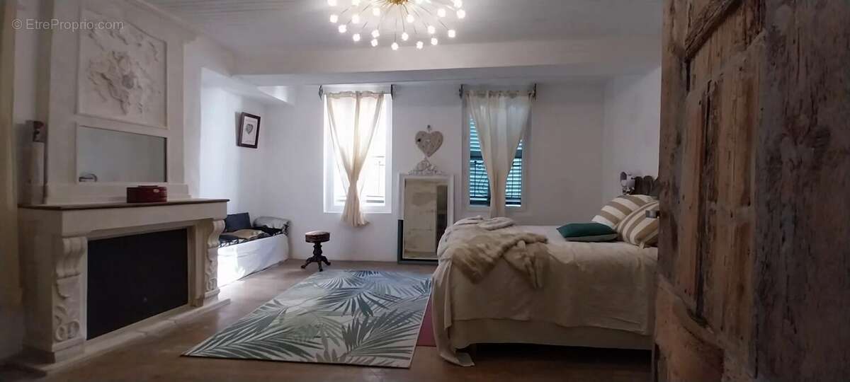 Maison à VILLEFRANCHE-DE-ROUERGUE