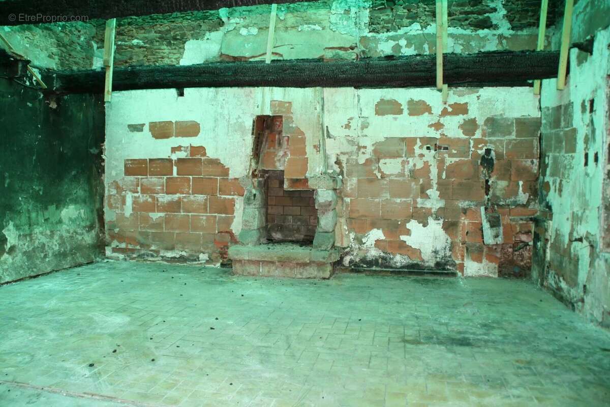 Maison à SAINT-MALO-DES-TROIS-FONTAINES