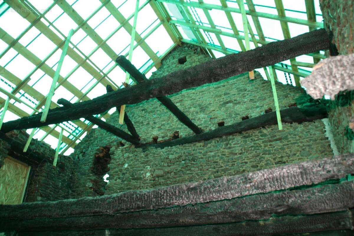 Maison à SAINT-MALO-DES-TROIS-FONTAINES