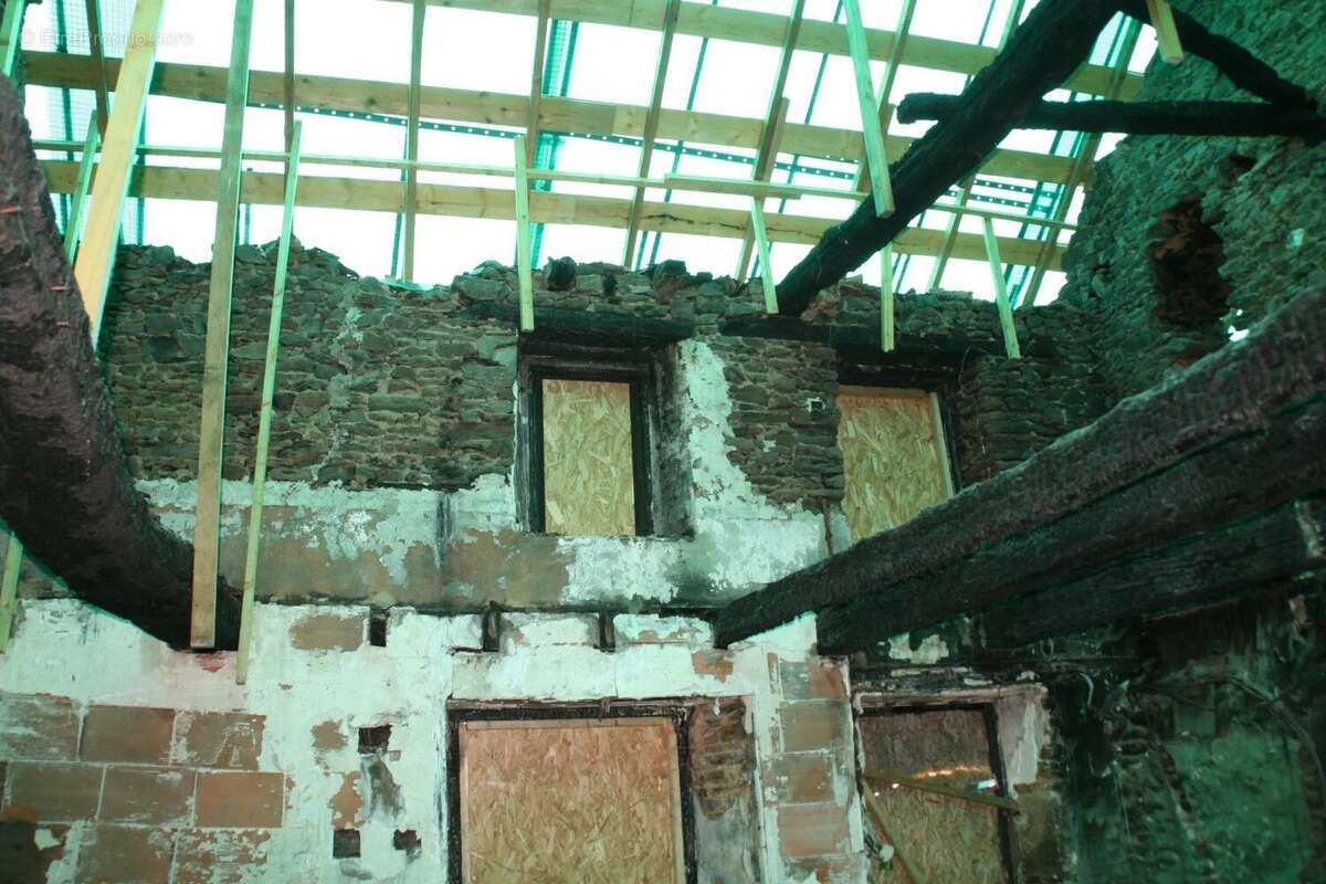 Maison à SAINT-MALO-DES-TROIS-FONTAINES