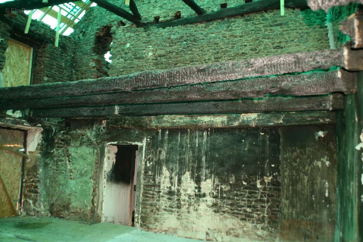 Maison à SAINT-MALO-DES-TROIS-FONTAINES