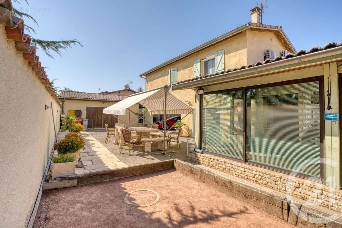 Maison à SAINTE-EUPHEMIE