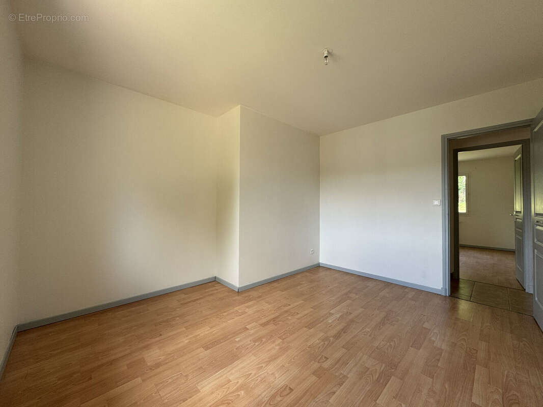 Photo 9 - Maison à AMPLEPUIS