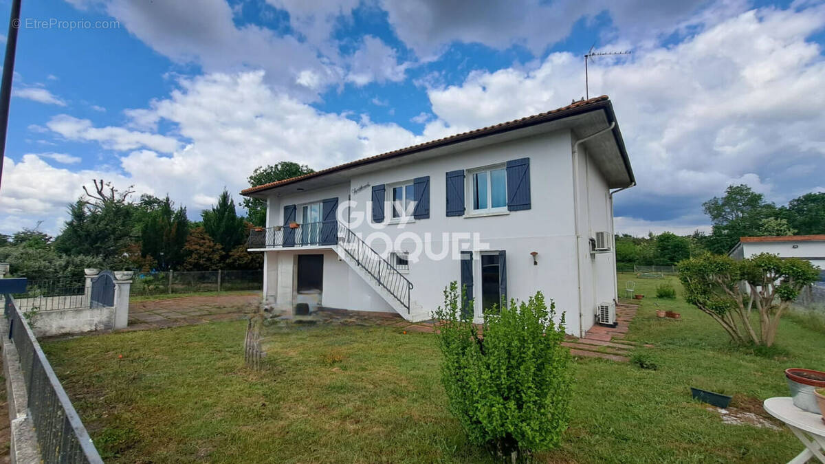 Maison à RION-DES-LANDES