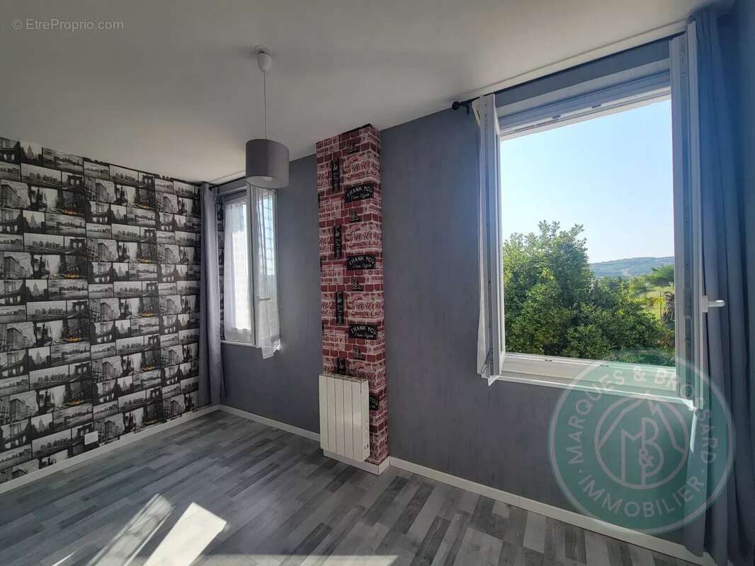 Maison à CASTETPUGON