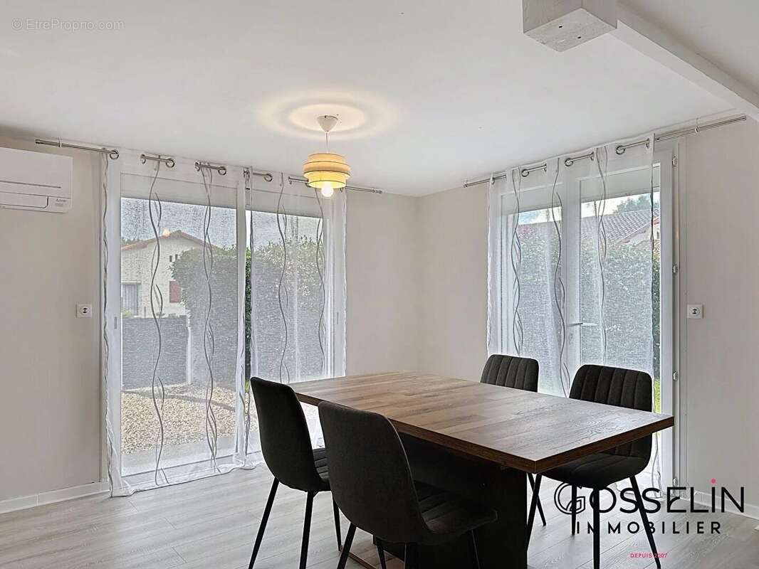 Appartement à PONTENX-LES-FORGES