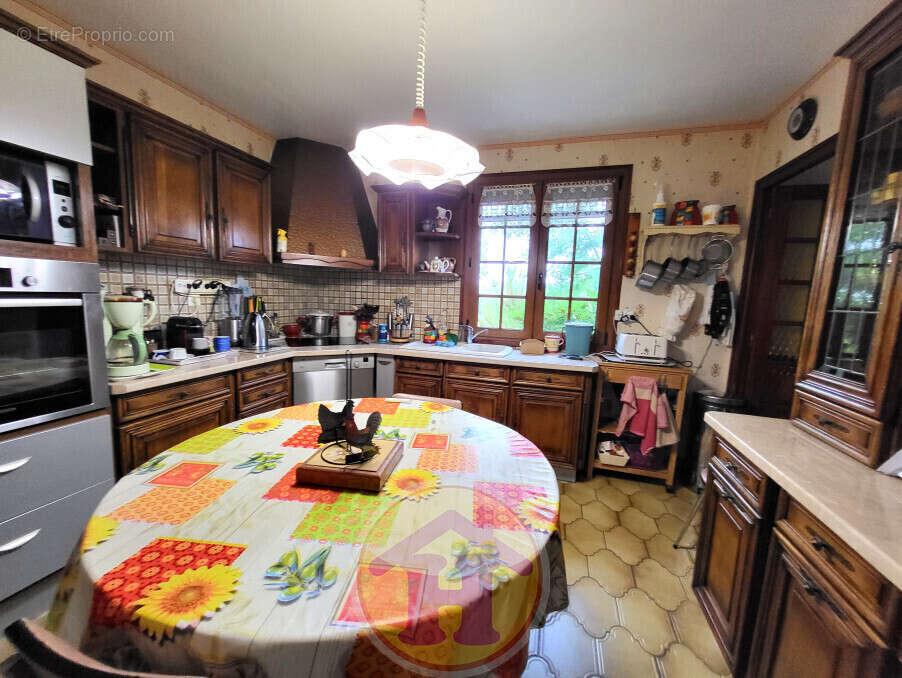 Maison à SAINT-JUNIEN