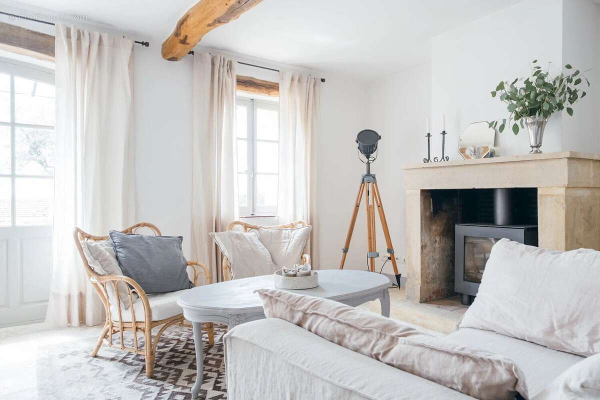 Maison à MONTAUROUX