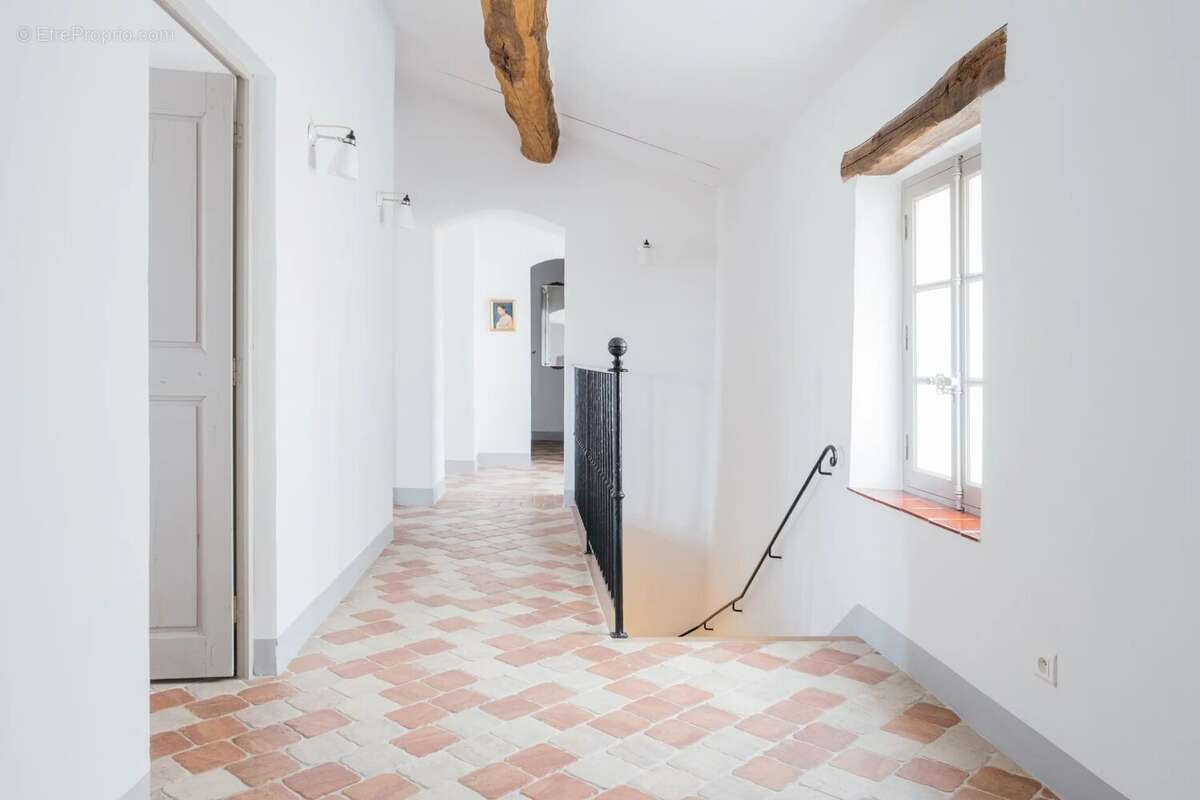Maison à MONTAUROUX
