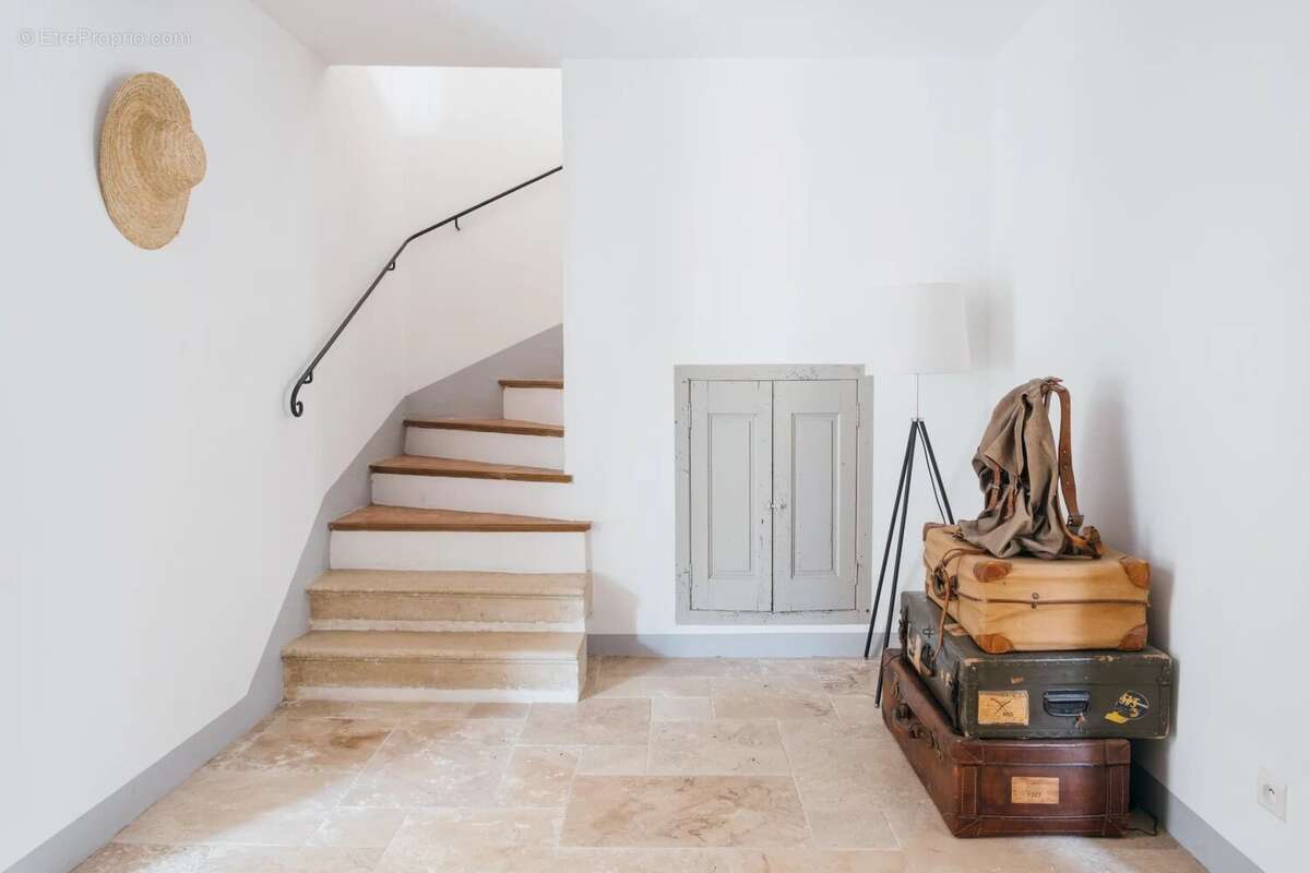 Maison à MONTAUROUX