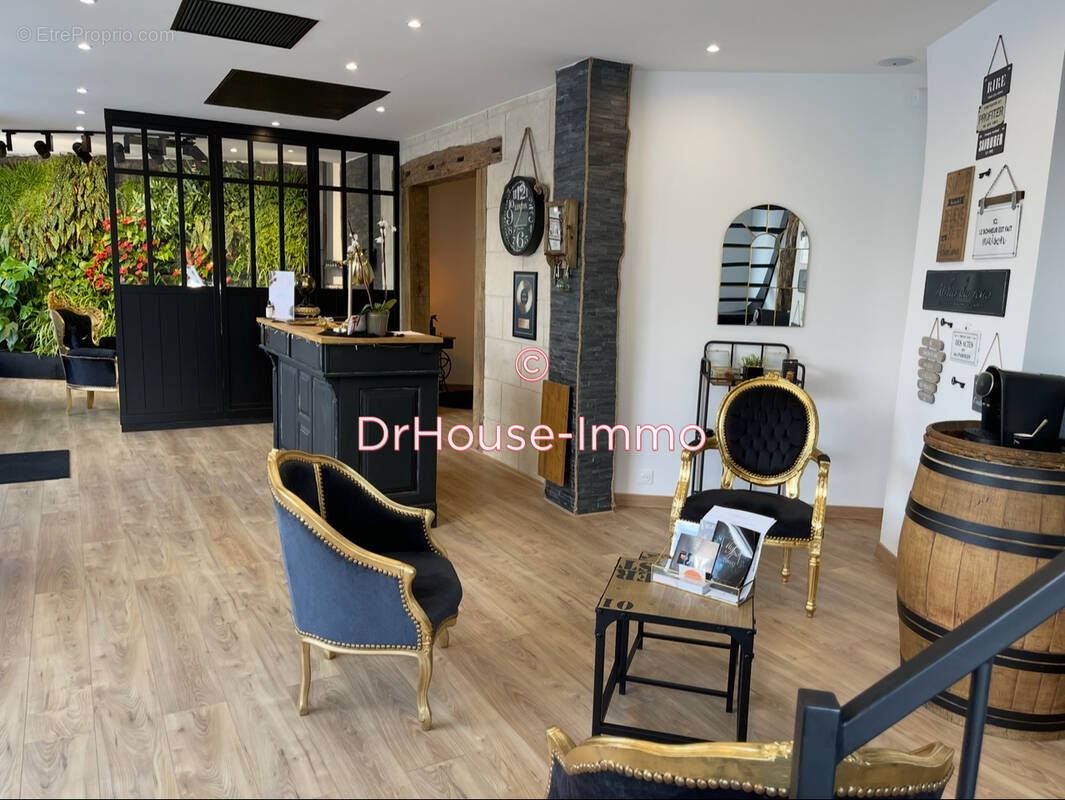 Commerce à CHATEAU-LA-VALLIERE