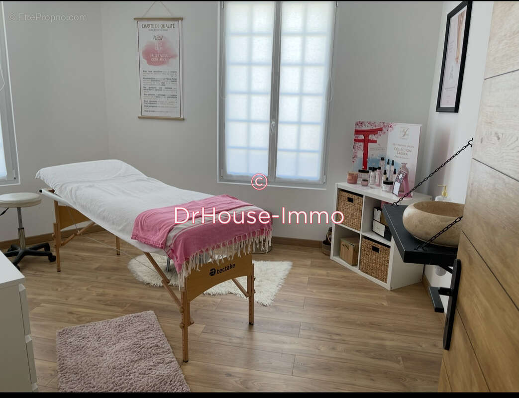 Commerce à CHATEAU-LA-VALLIERE