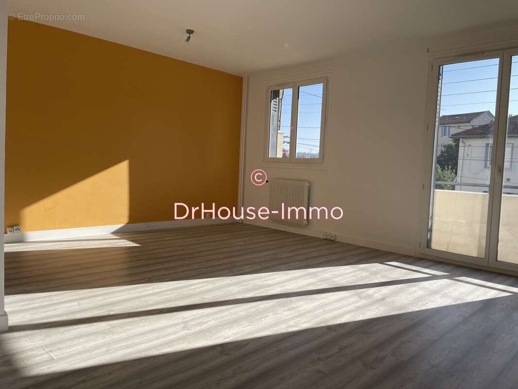 Appartement à LA RICAMARIE