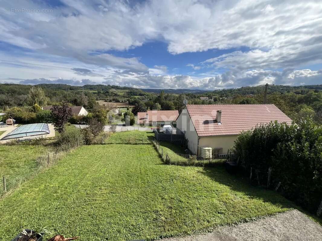 Maison à LONS-LE-SAUNIER