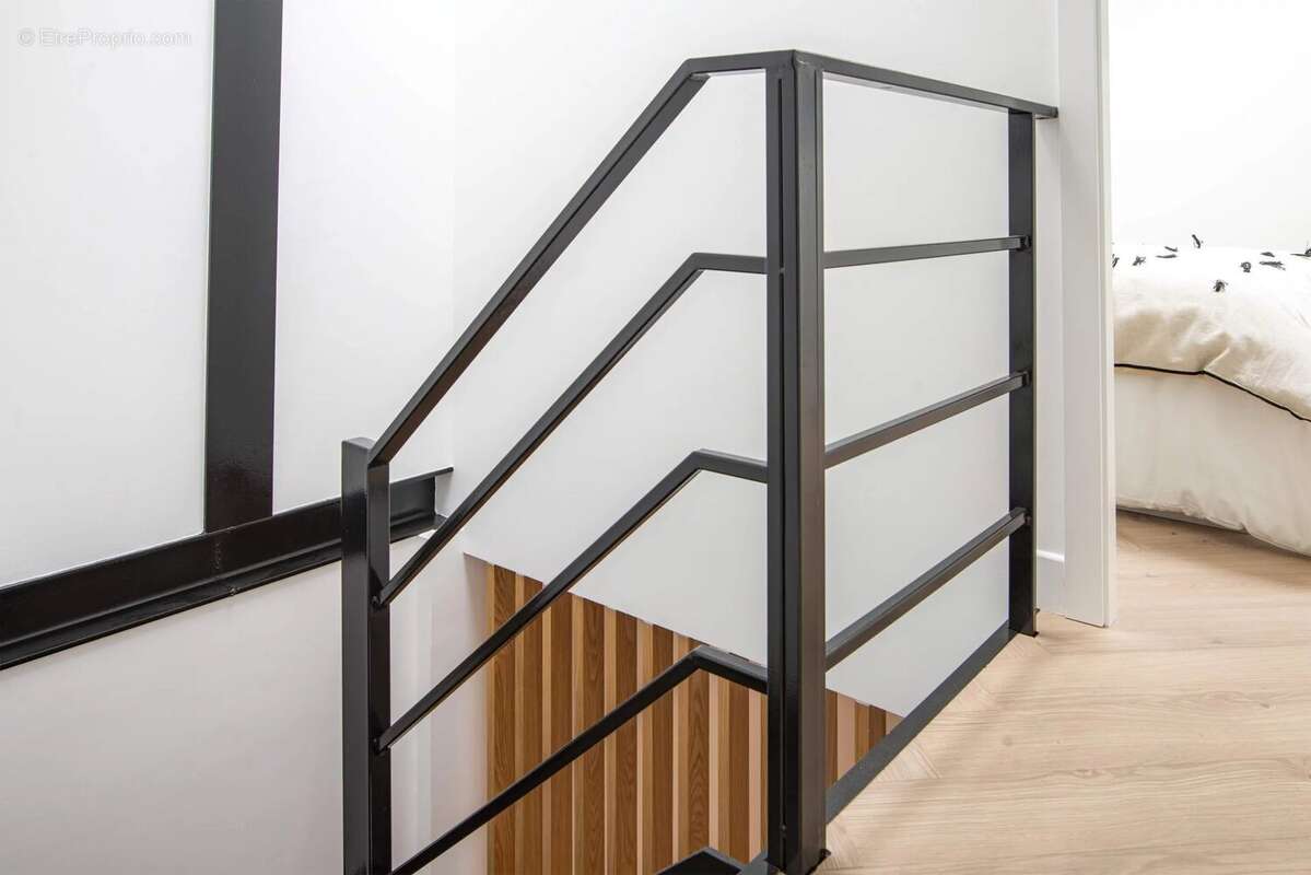 Maison à ISSY-LES-MOULINEAUX