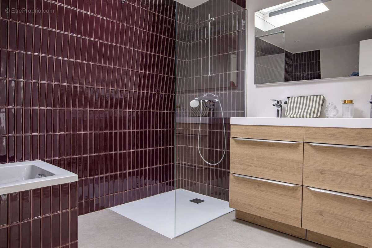 Maison à ISSY-LES-MOULINEAUX