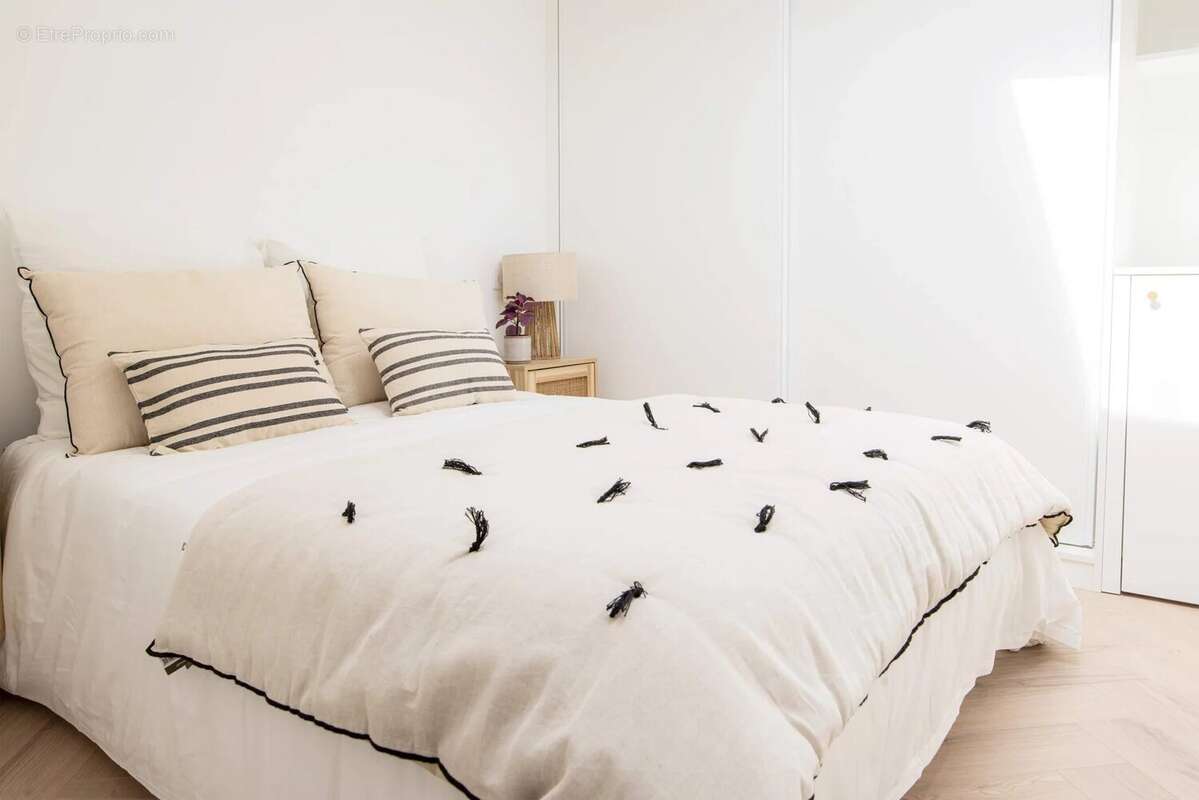 Maison à ISSY-LES-MOULINEAUX