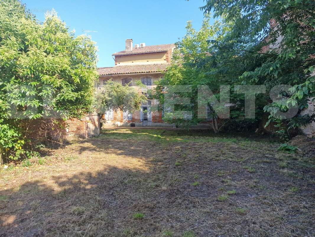 5 - Maison à CASTELSARRASIN