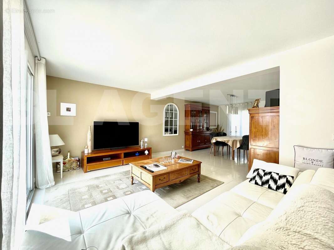 IMG_6988 - Maison à CONCHES-SUR-GONDOIRE