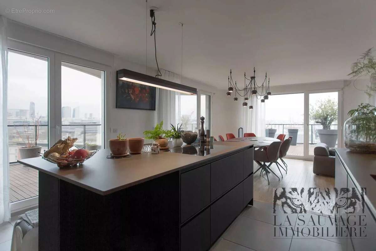 Appartement à COLOMBES