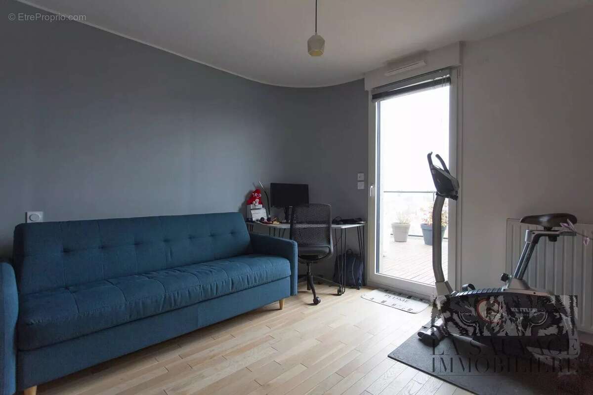 Appartement à COLOMBES