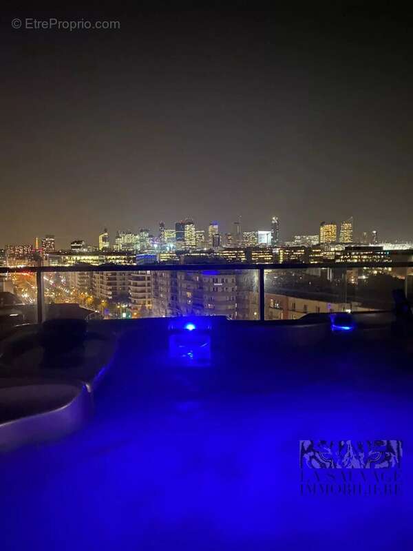 Appartement à COLOMBES