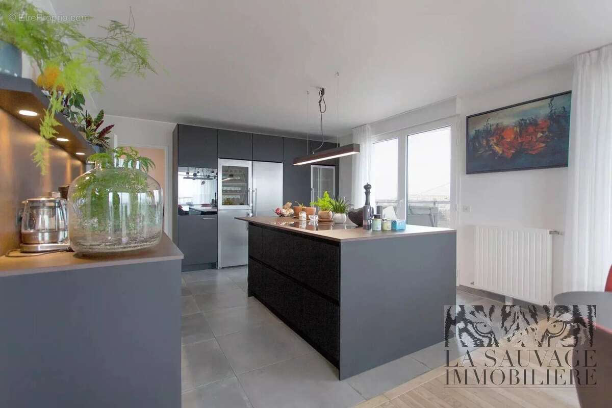 Appartement à COLOMBES