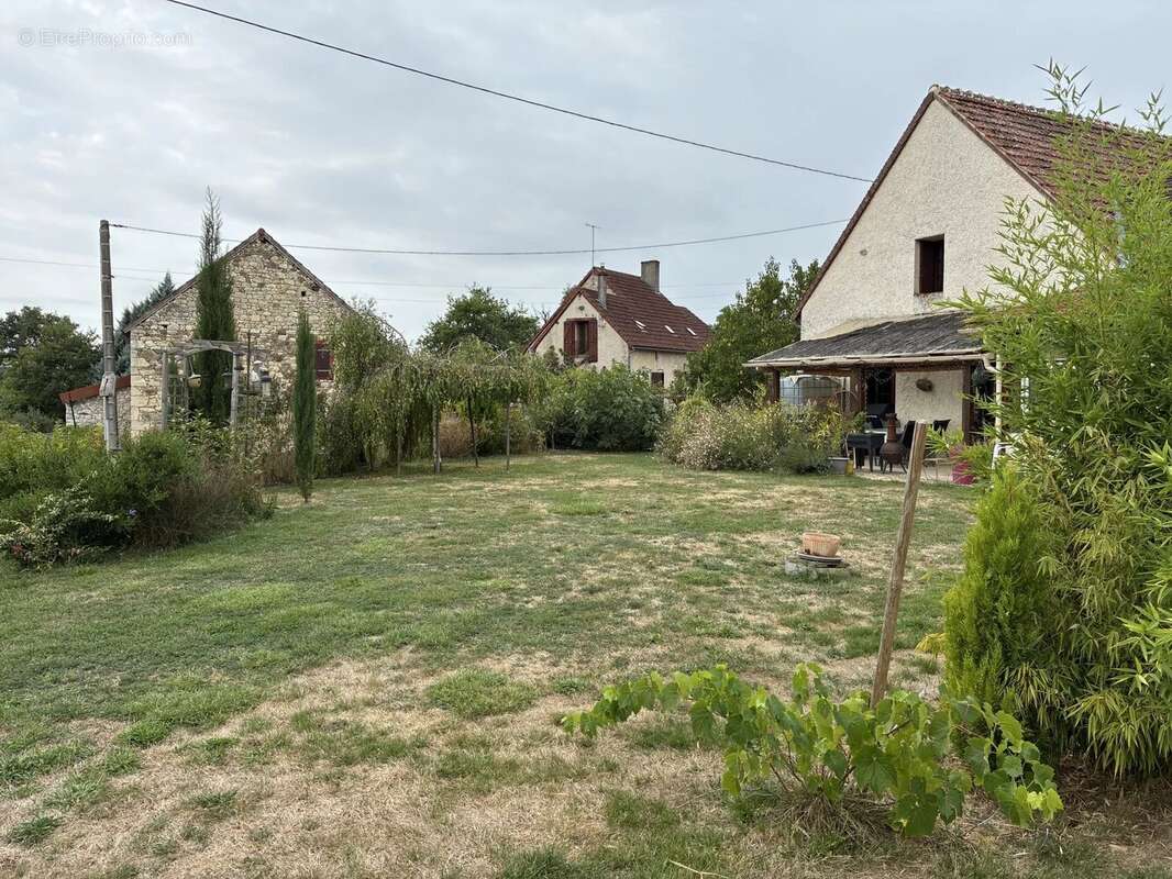 Maison à BRIGUEIL-LE-CHANTRE